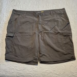 Cabela's men's 44 waist shorts Olive Green only leg bottoms not included VGUC